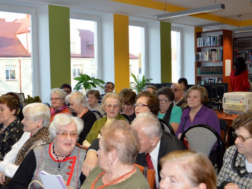 Wieczór autorski pani Teresy Tętnik - FOTORELACJA