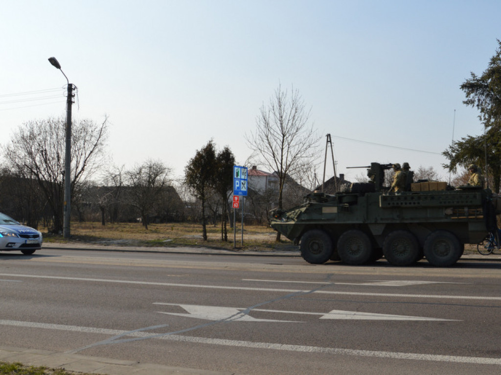 Konwój amerykańskiego wojska przejechał przez Radzyń