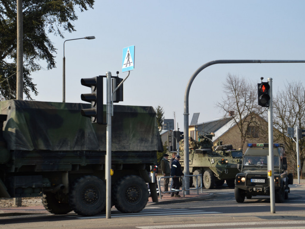 Konwój amerykańskiego wojska przejechał przez Radzyń