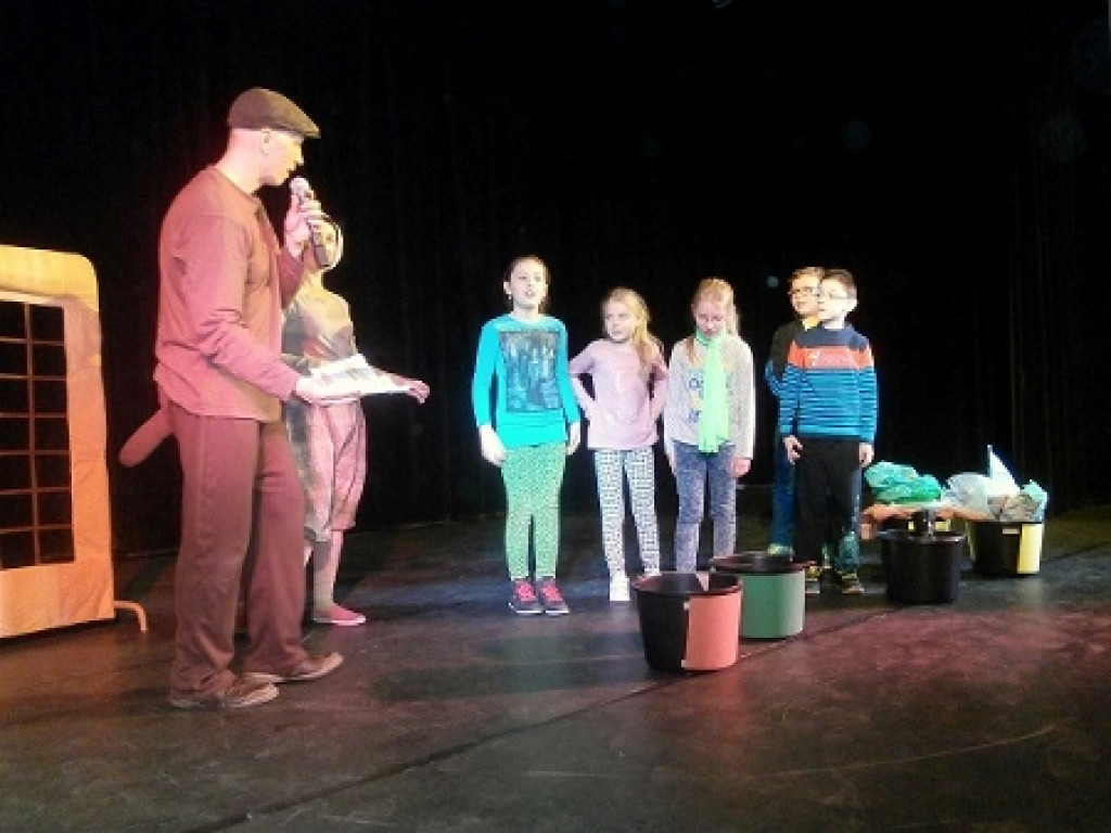 Edukacja ekologiczna w postaci przedstawienia 