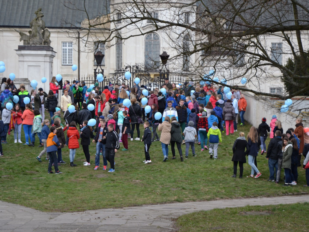 TYDZIEŃ Z AUTYZMEM W RADZYŃSKIEJ KRAINIE SREDECZNOŚCI 