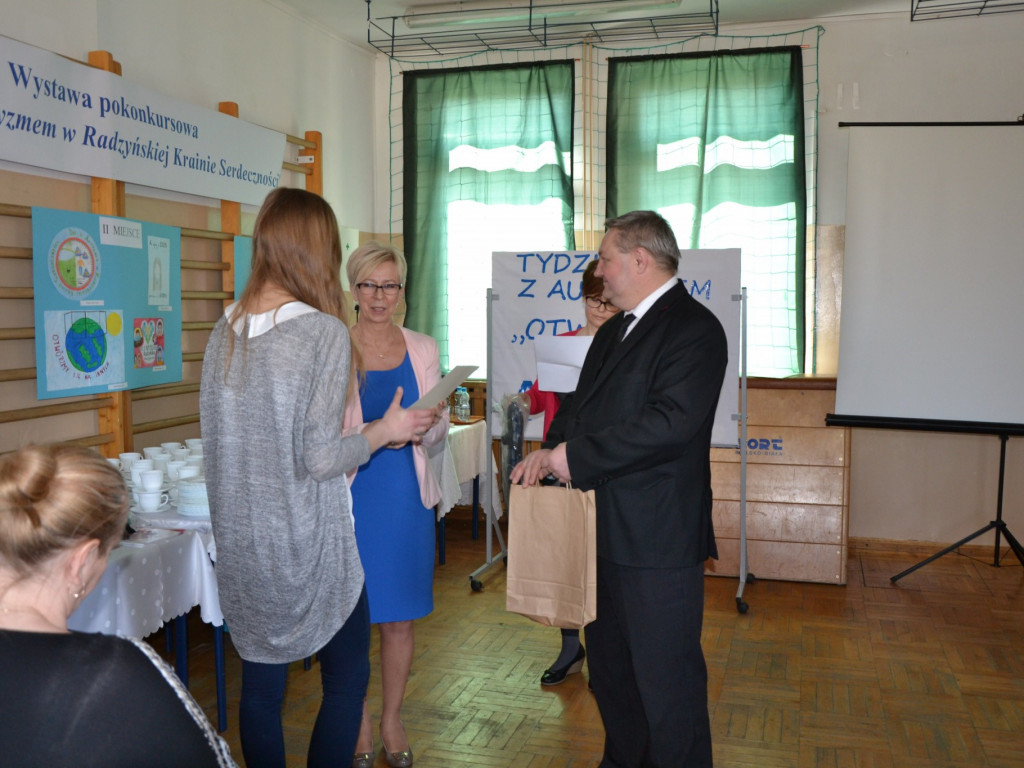 TYDZIEŃ Z AUTYZMEM W RADZYŃSKIEJ KRAINIE SREDECZNOŚCI 