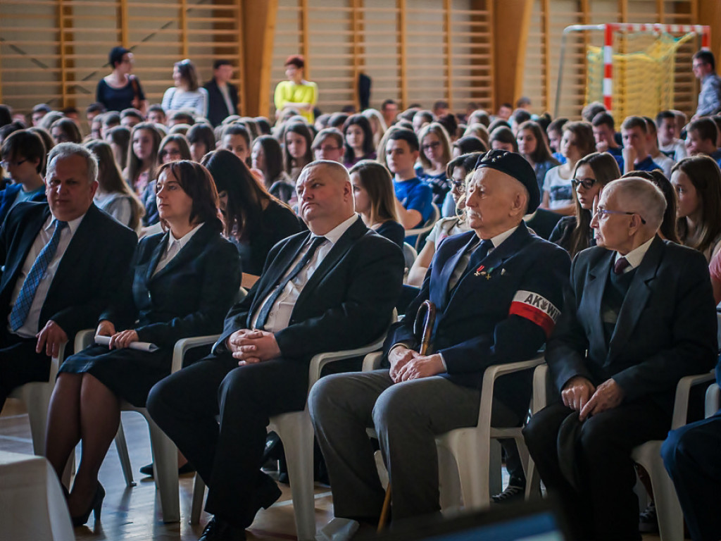  Uroczystość przekazania Sztandaru w I LO