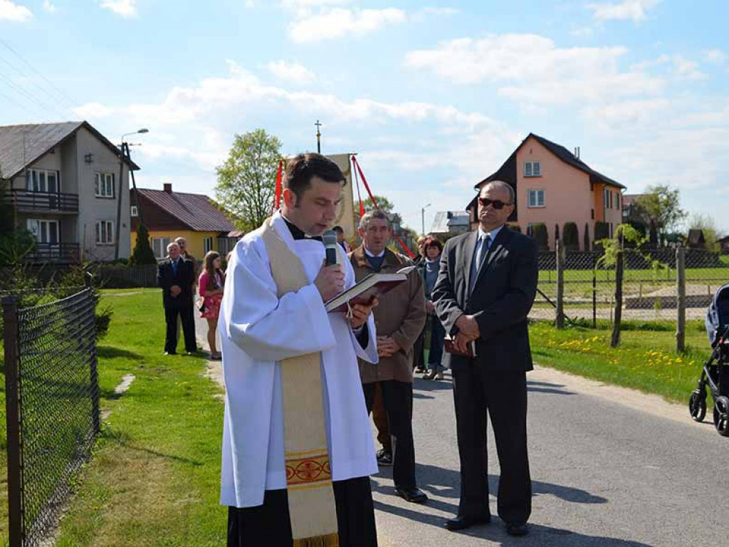 Uroczystość poswięcenia pól w Białej