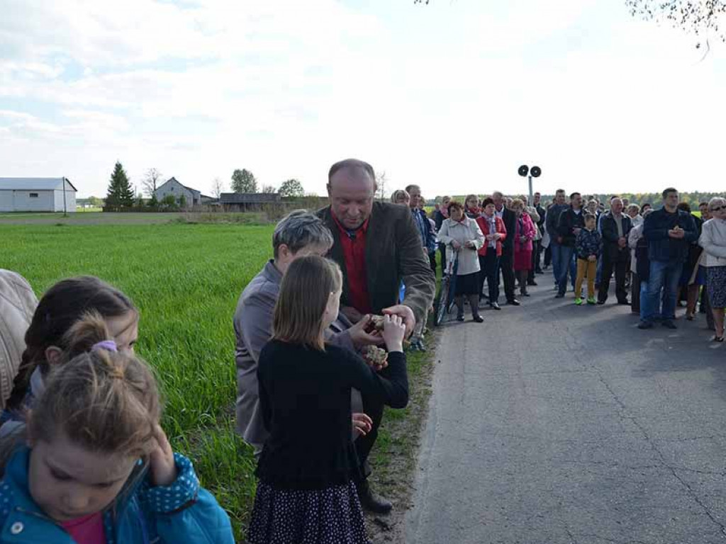 Uroczystość poswięcenia pól w Białej