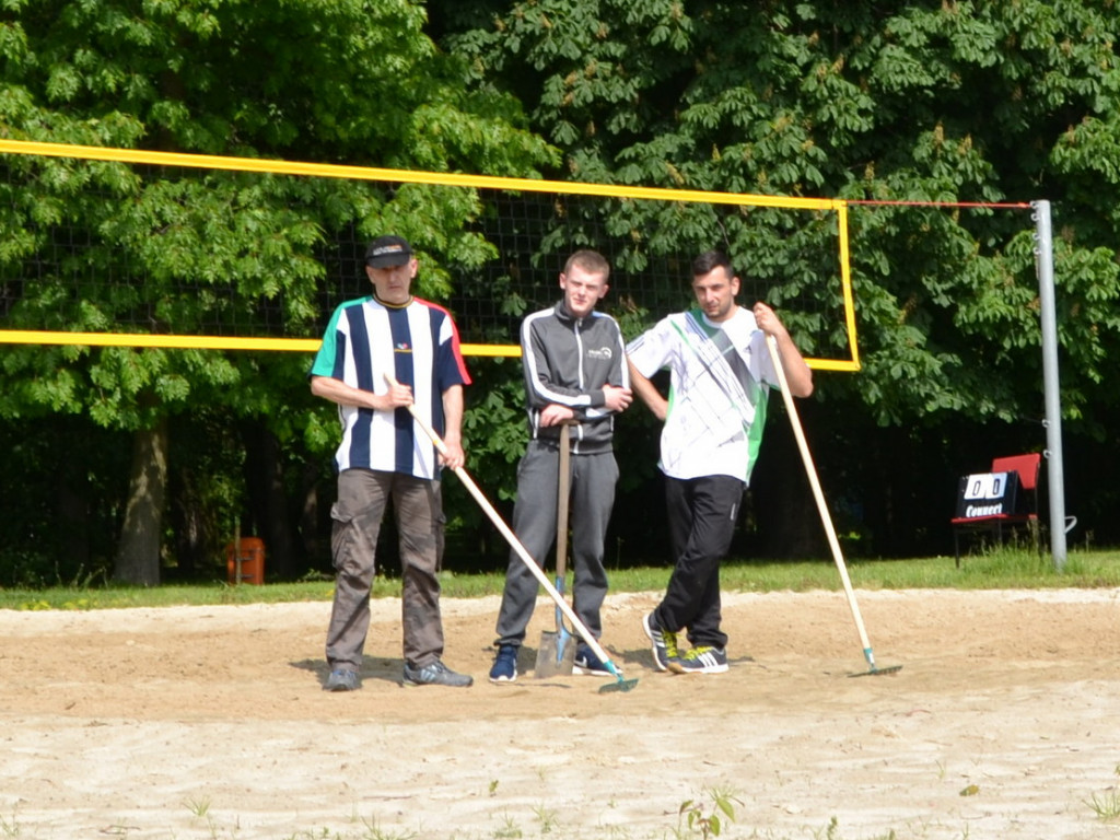 Otwarcie sezonu siatkówki plażowej - Siatkarski Turniej 