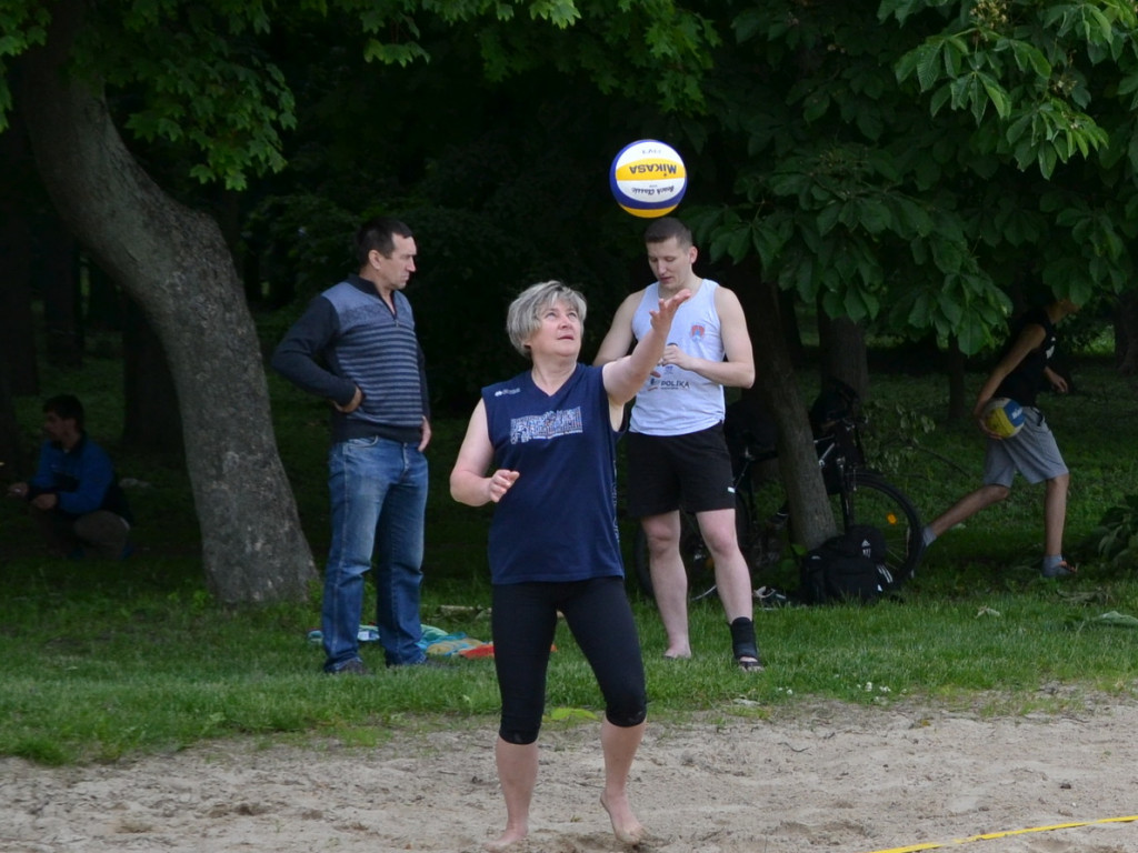 Otwarcie sezonu siatkówki plażowej - Siatkarski Turniej 