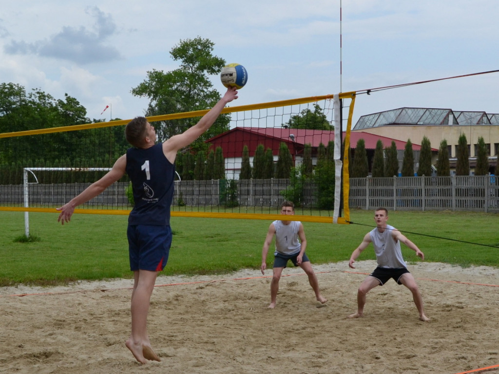 Otwarcie sezonu siatkówki plażowej - Siatkarski Turniej 