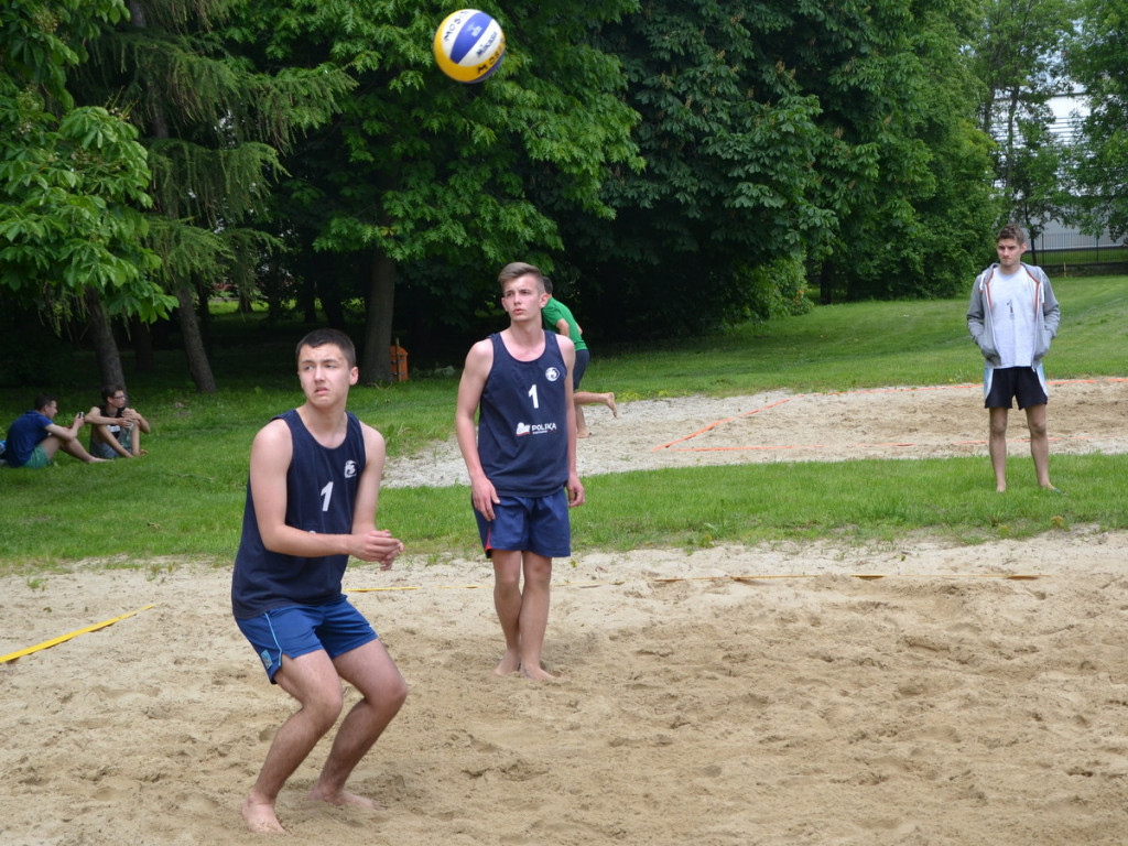 Otwarcie sezonu siatkówki plażowej - Siatkarski Turniej 