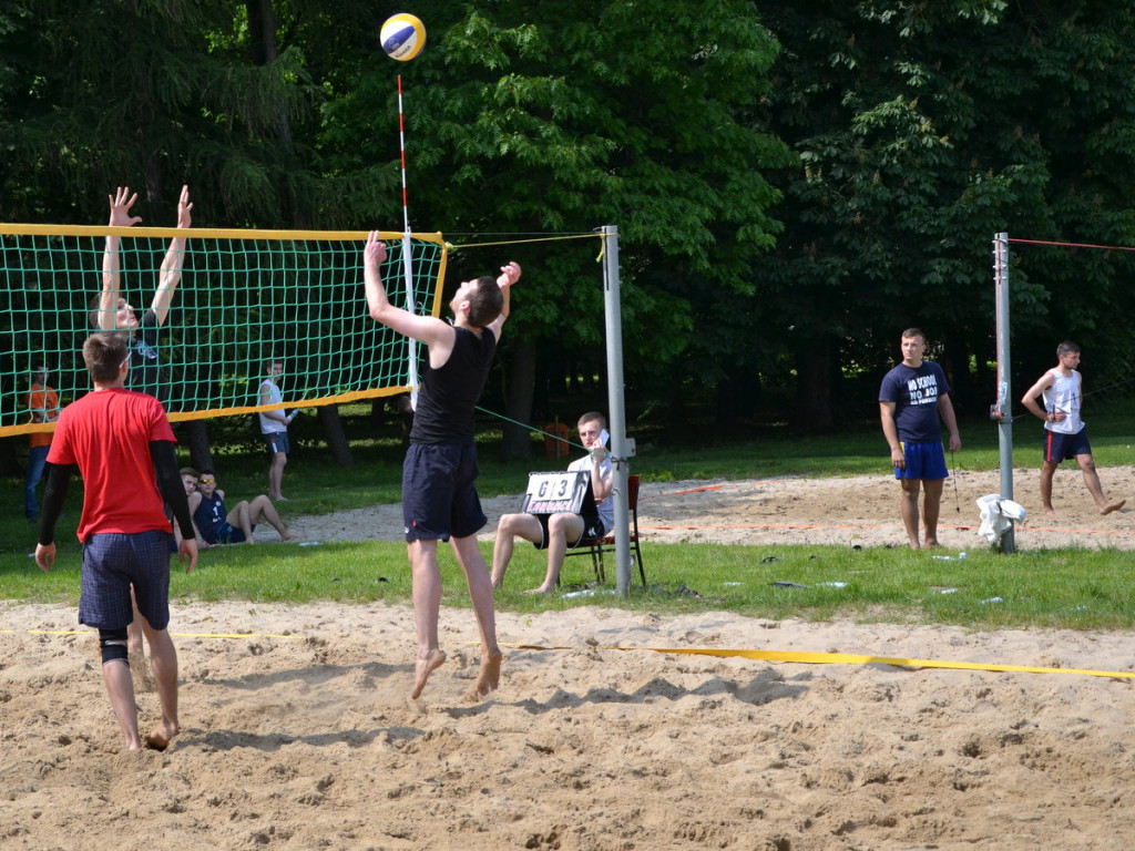Otwarcie sezonu siatkówki plażowej - Siatkarski Turniej 