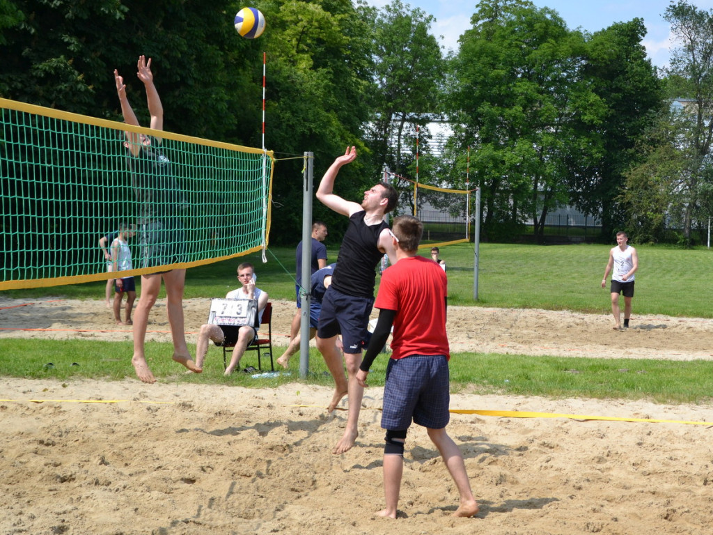 Otwarcie sezonu siatkówki plażowej - Siatkarski Turniej 