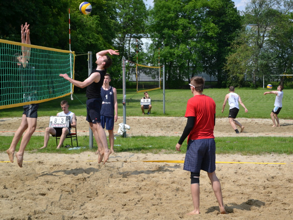 Otwarcie sezonu siatkówki plażowej - Siatkarski Turniej 