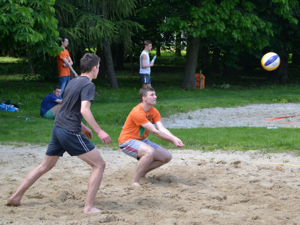 Otwarcie sezonu siatkówki plażowej - Siatkarski Turniej 