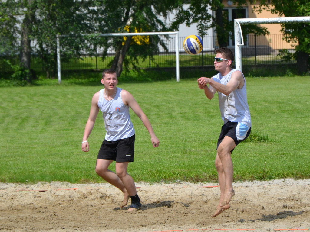 Otwarcie sezonu siatkówki plażowej - Siatkarski Turniej 
