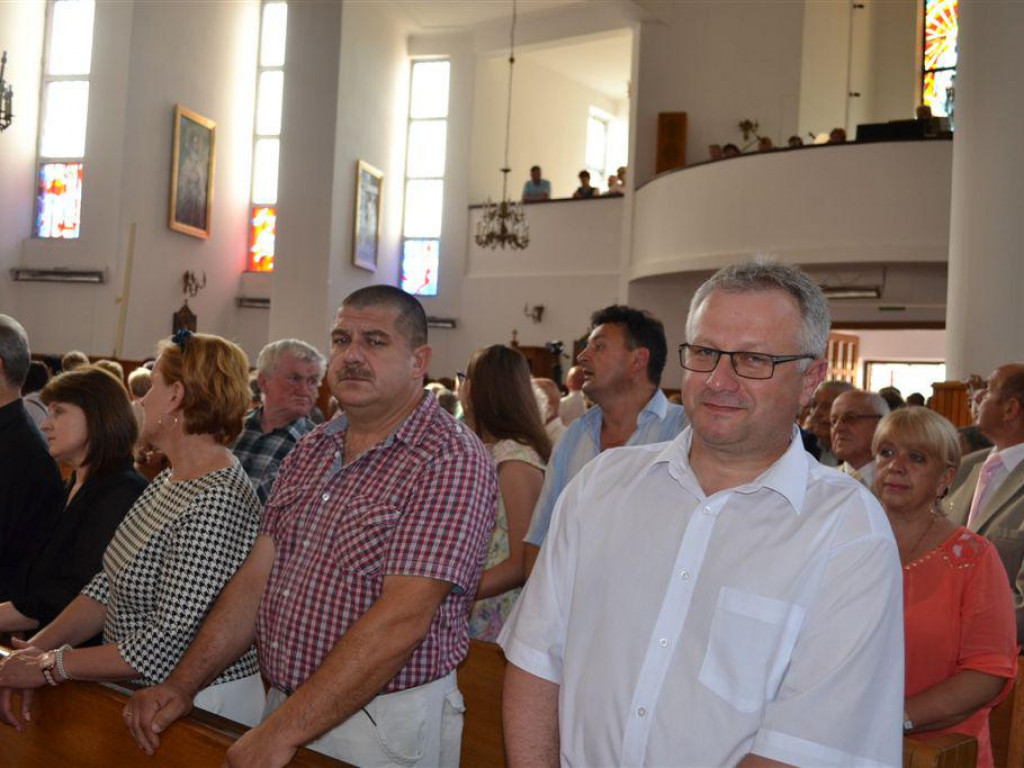 Poświęcenie kościoła w Brzozowicy Dużej, czyli jubileusze z 30. w tle