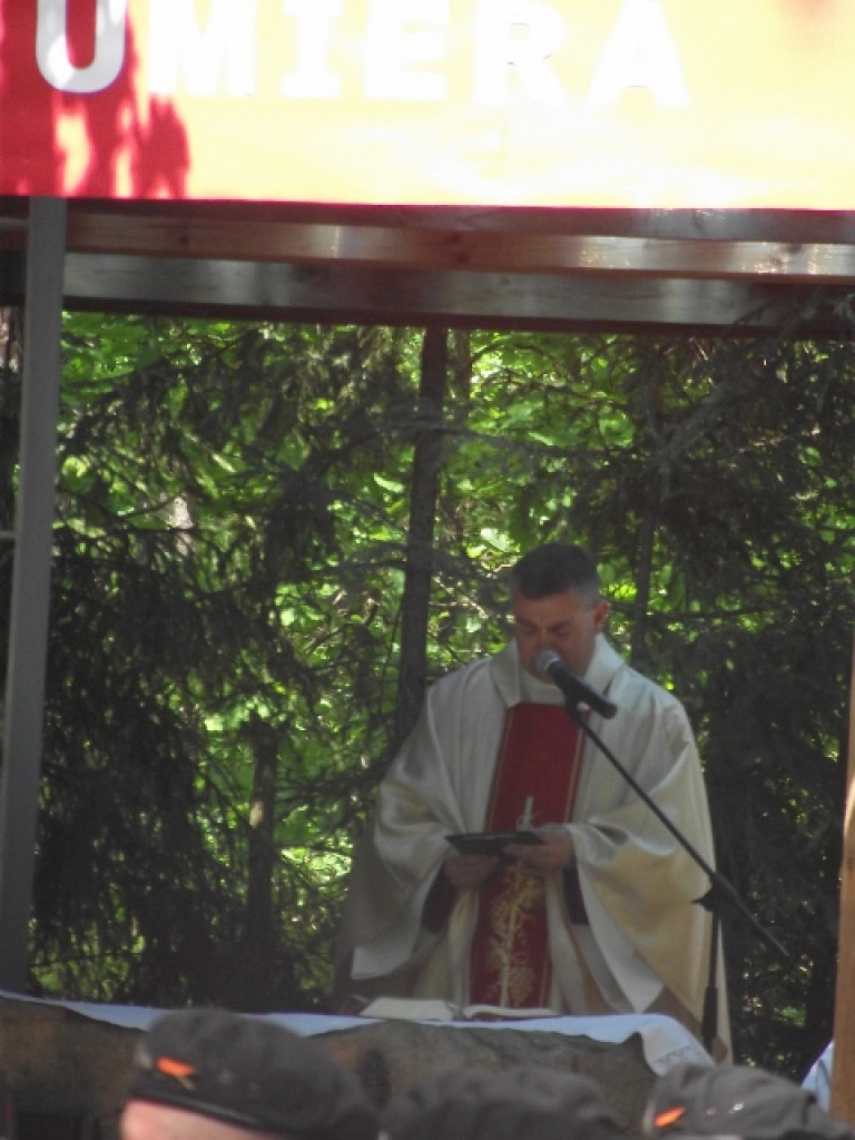 Pamięć nie umiera nigdy - uroczystości na Uroczysku Baran