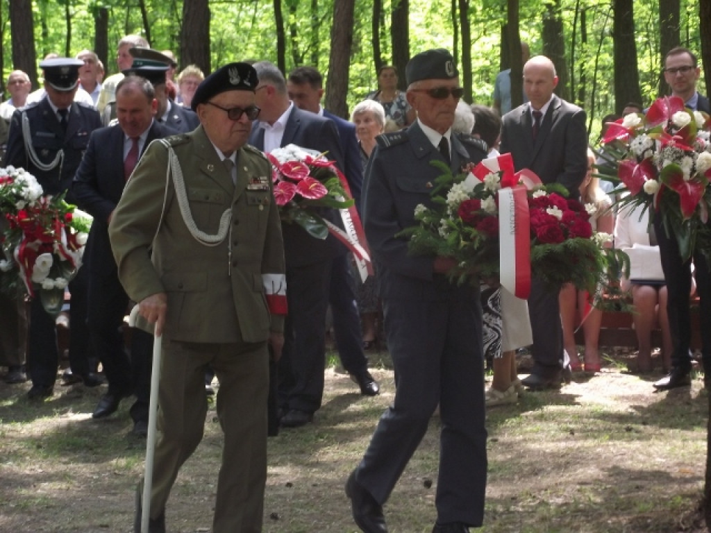 Pamięć nie umiera nigdy - uroczystości na Uroczysku Baran