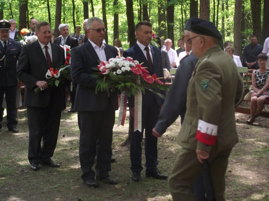Pamięć nie umiera nigdy - uroczystości na Uroczysku Baran