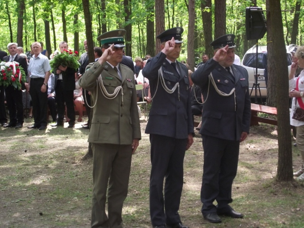Pamięć nie umiera nigdy - uroczystości na Uroczysku Baran
