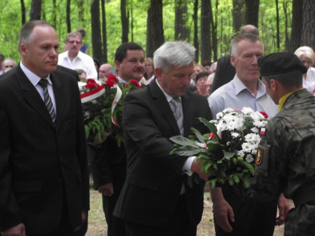 Pamięć nie umiera nigdy - uroczystości na Uroczysku Baran
