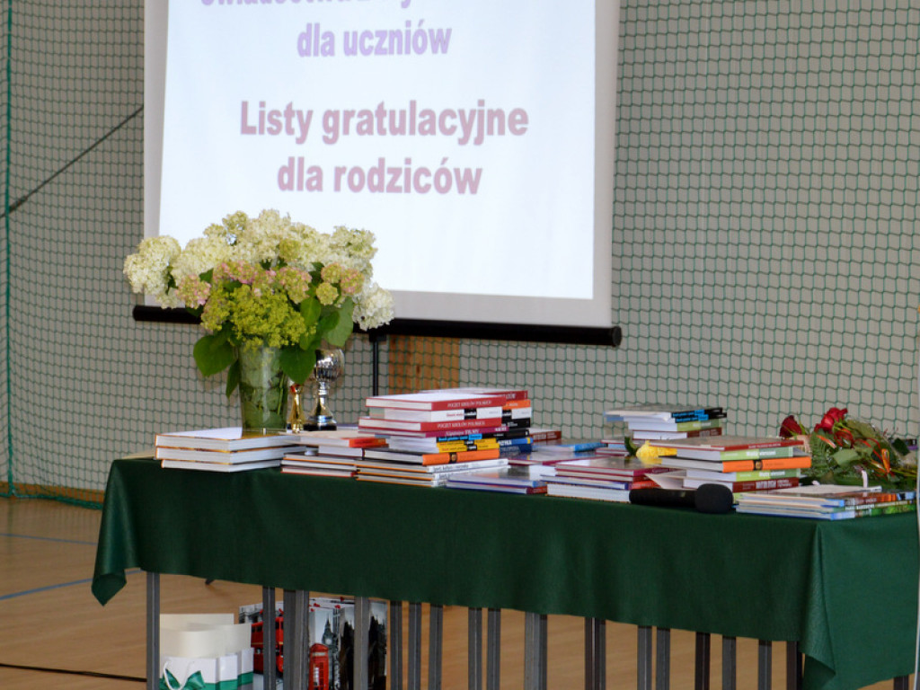 Zakończenie roku szkolnego w I Liceum Ogólnokształcącym - FOTORELACJA