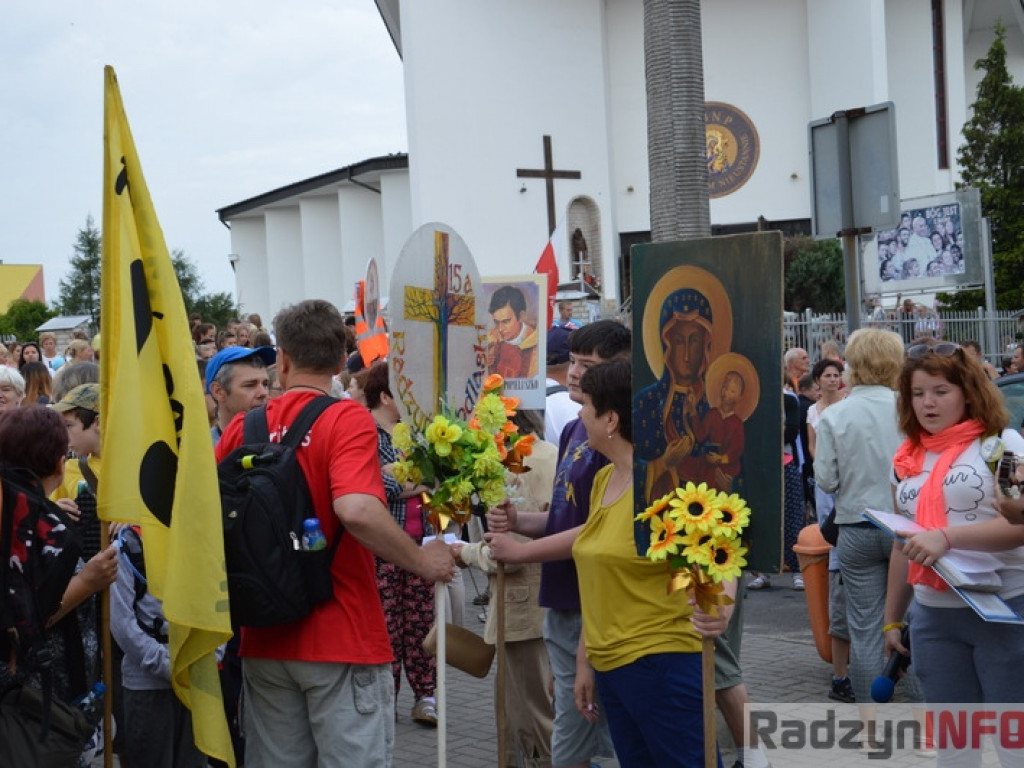 Pielgrzymi już w drodze!
