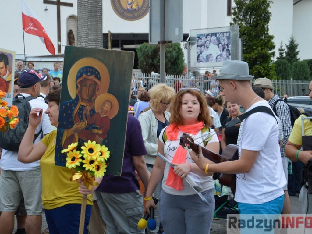 Pielgrzymi już w drodze!