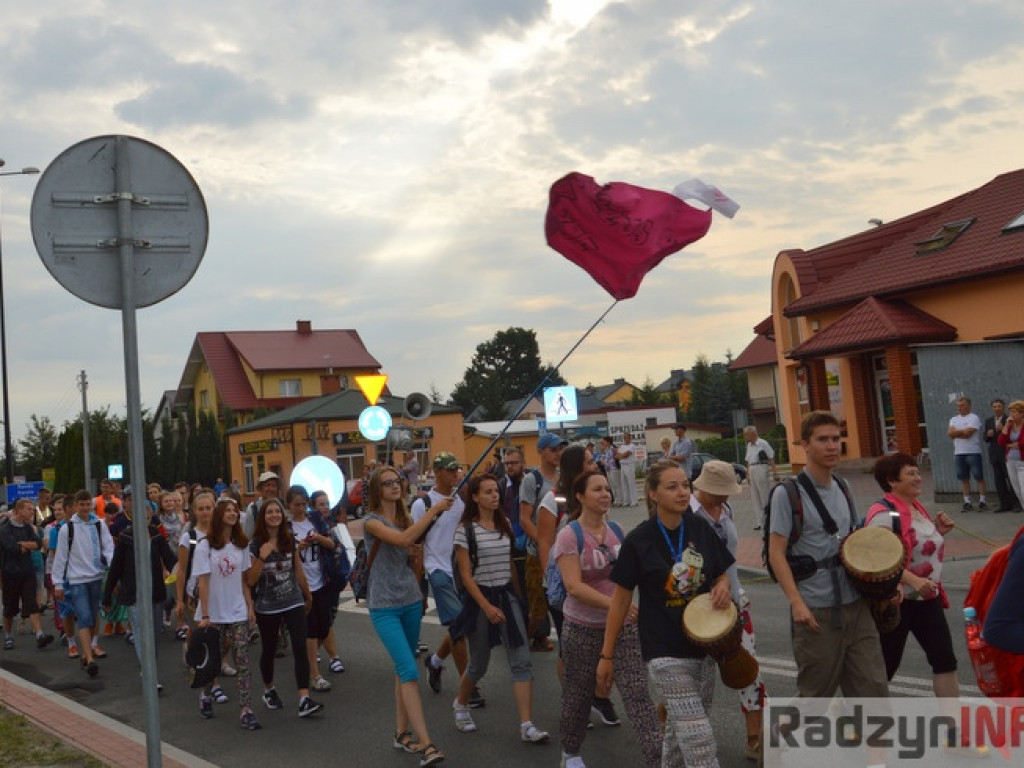 Pielgrzymi już w drodze!