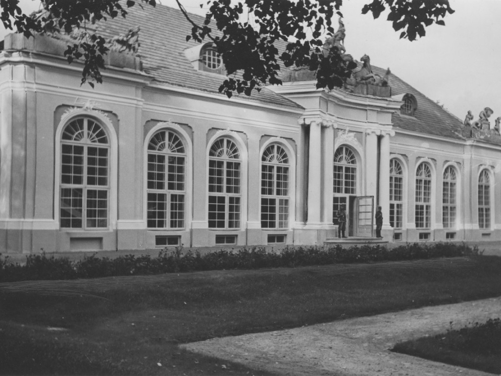 Jak Niemcy pałac radzyński restaurowali