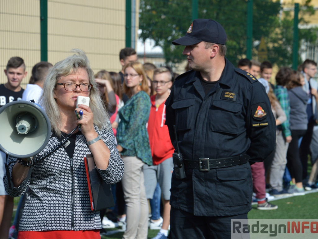 Próbna ewakuacja w szkołach