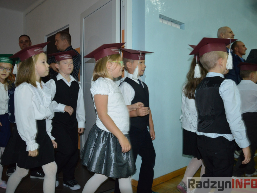 Ślubowanie uczniów klas pierwszych w Szkole Podstawowej nr 2