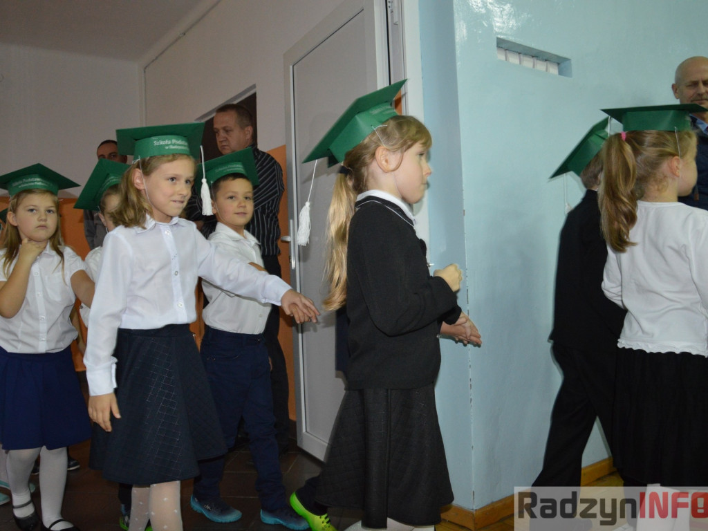 Ślubowanie uczniów klas pierwszych w Szkole Podstawowej nr 2