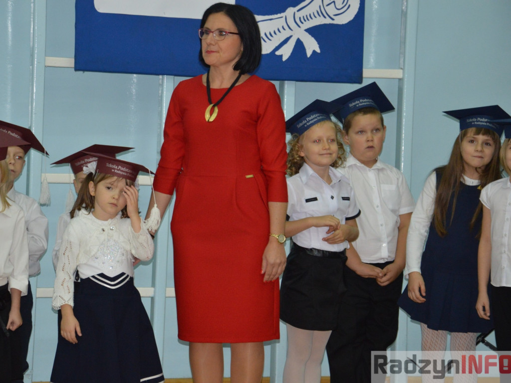 Ślubowanie uczniów klas pierwszych w Szkole Podstawowej nr 2