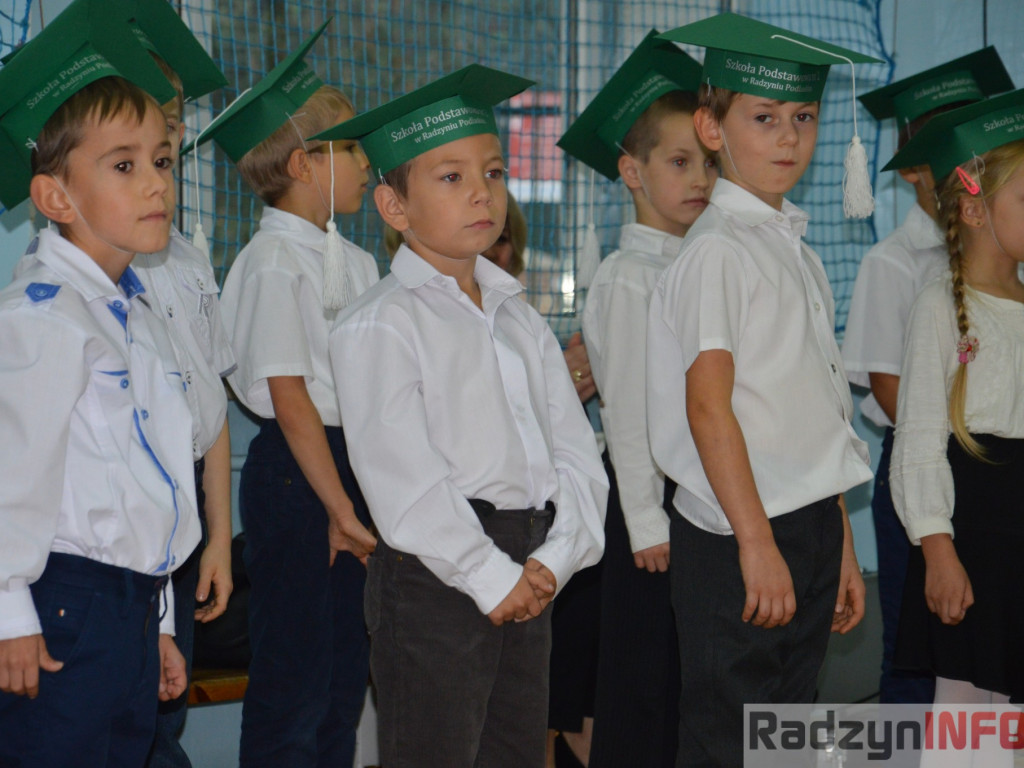 Ślubowanie uczniów klas pierwszych w Szkole Podstawowej nr 2