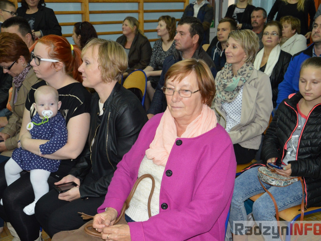 Ślubowanie uczniów klas pierwszych w Szkole Podstawowej nr 2