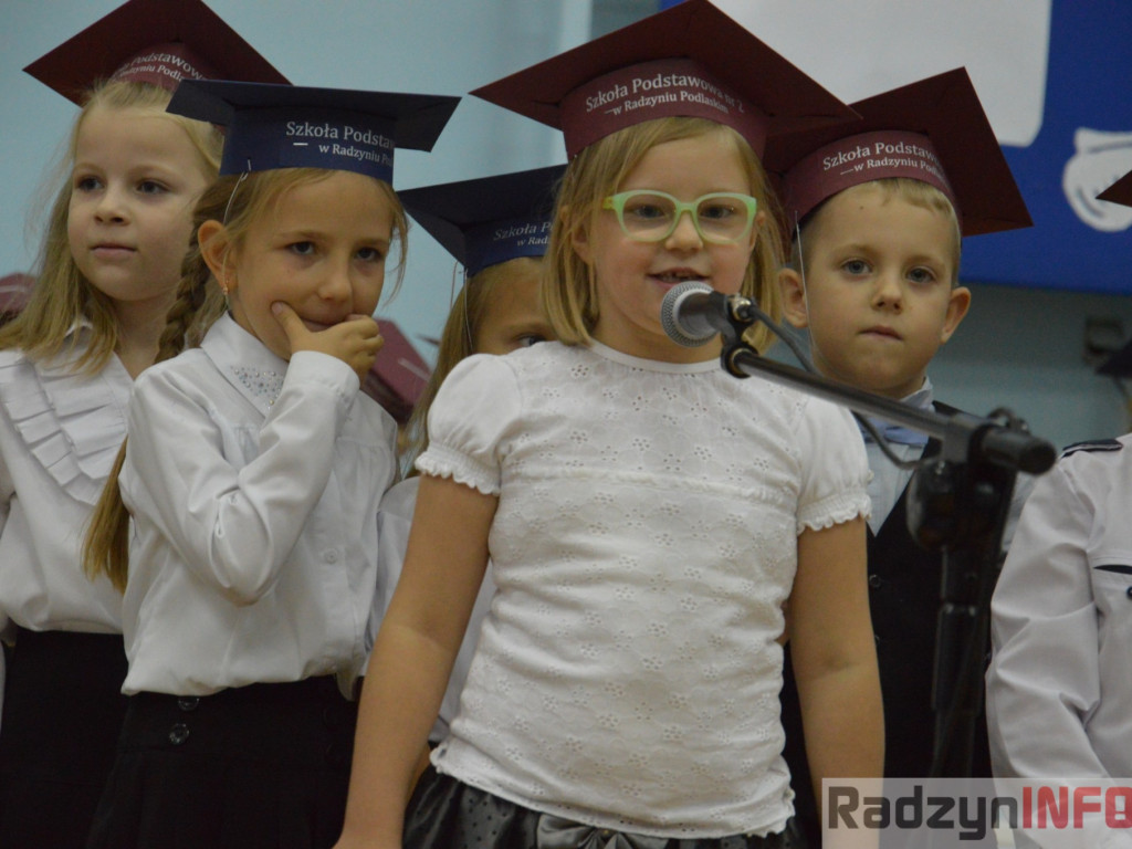 Ślubowanie uczniów klas pierwszych w Szkole Podstawowej nr 2