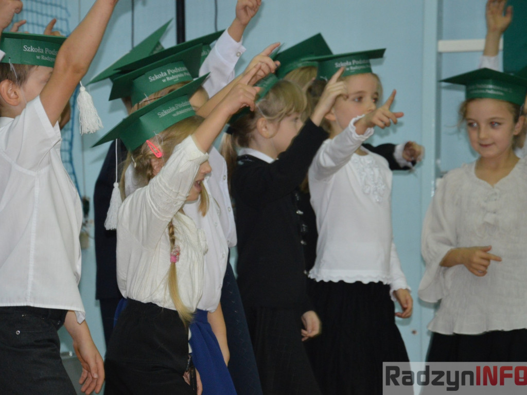 Ślubowanie uczniów klas pierwszych w Szkole Podstawowej nr 2