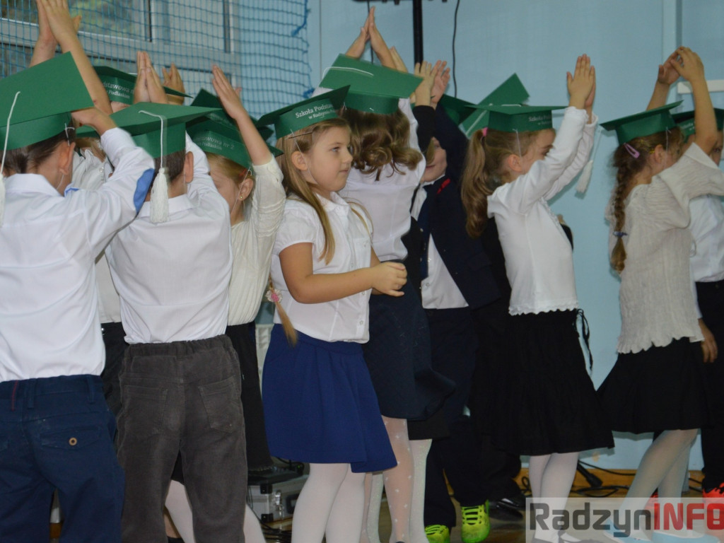 Ślubowanie uczniów klas pierwszych w Szkole Podstawowej nr 2