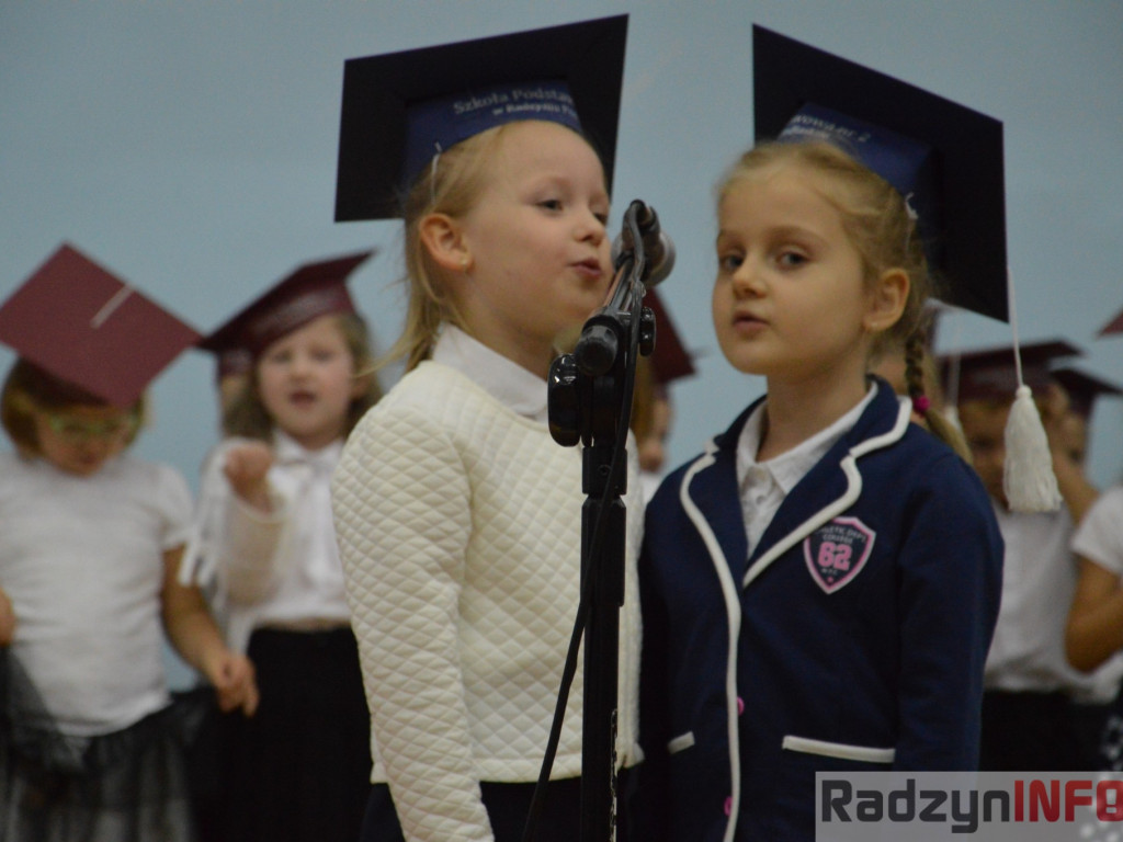 Ślubowanie uczniów klas pierwszych w Szkole Podstawowej nr 2