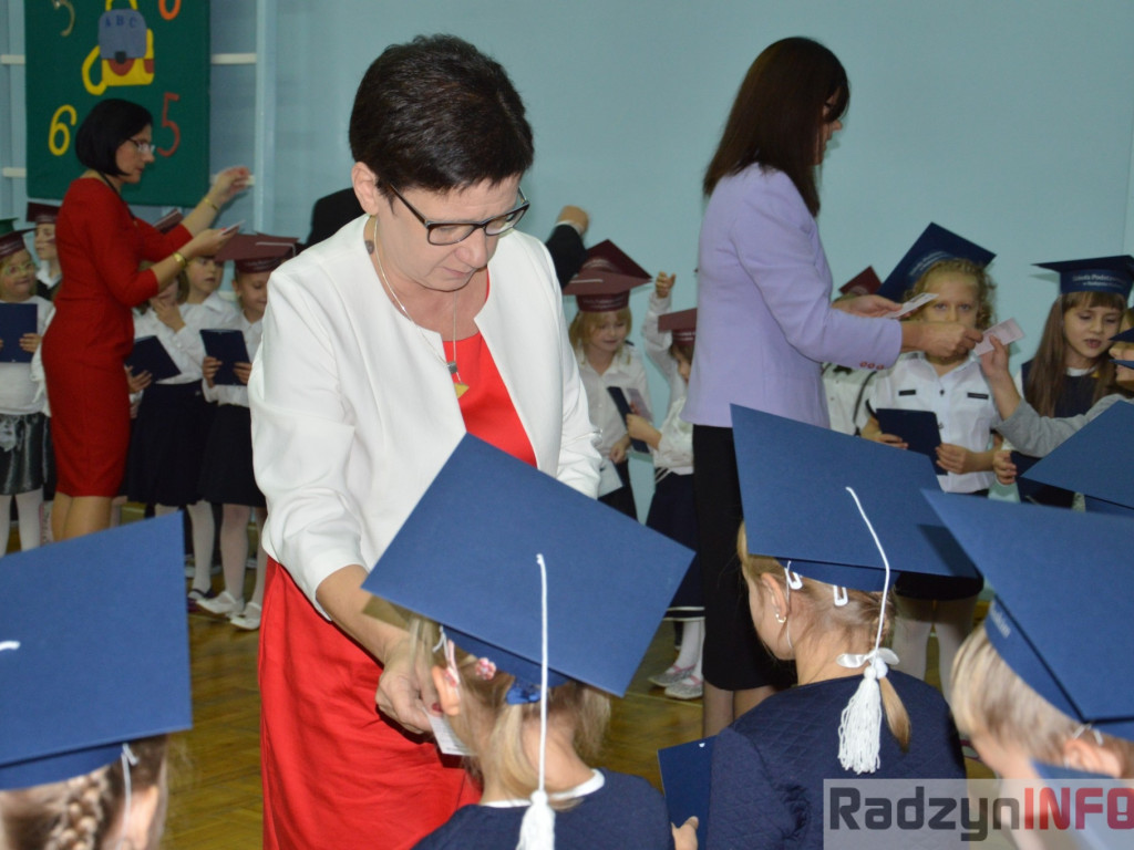 Ślubowanie uczniów klas pierwszych w Szkole Podstawowej nr 2