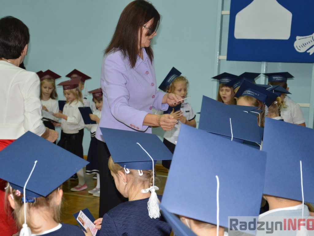 Ślubowanie uczniów klas pierwszych w Szkole Podstawowej nr 2