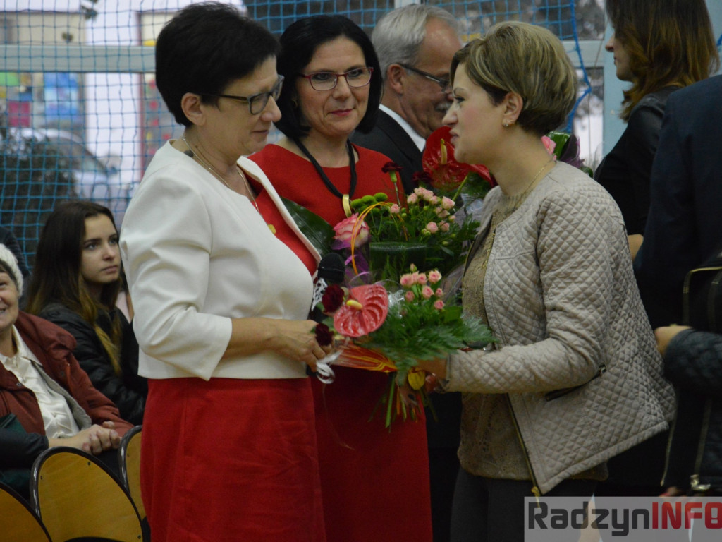 Ślubowanie uczniów klas pierwszych w Szkole Podstawowej nr 2