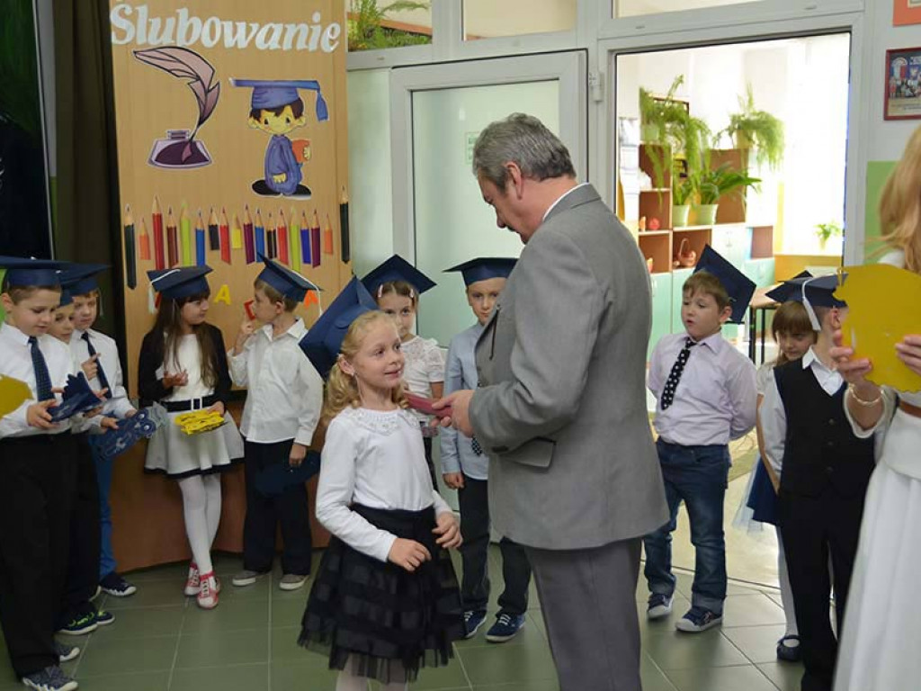 Ślubowanie pierwszoklasistów ze Szkoły Podstawowej w Białej - fotorelacja