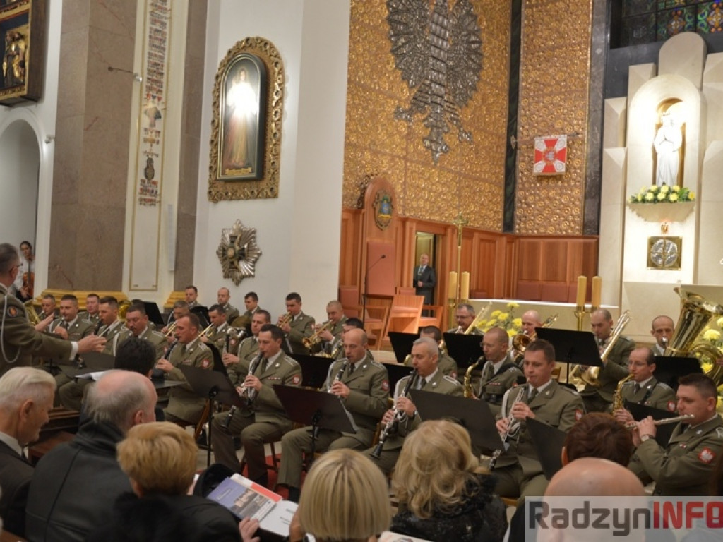 Msza św. w intencji Orląt Lwowskich w Katedrze Polowej Wojska Polskiego w Warszawie z udziałem Gimnazjum nr 1