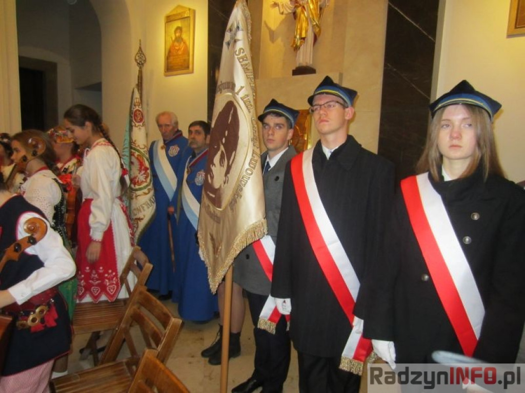 Msza św. w intencji Orląt Lwowskich w Katedrze Polowej Wojska Polskiego w Warszawie z udziałem Gimnazjum nr 1