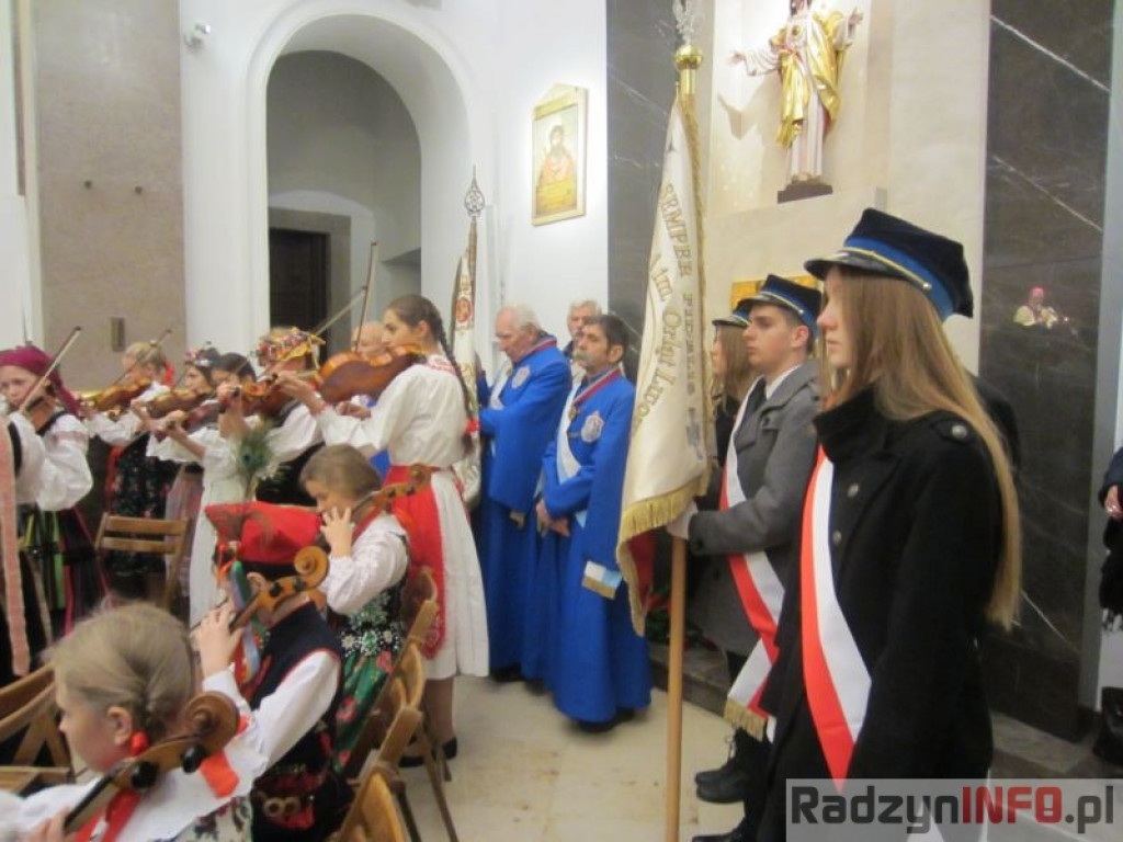 Msza św. w intencji Orląt Lwowskich w Katedrze Polowej Wojska Polskiego w Warszawie z udziałem Gimnazjum nr 1