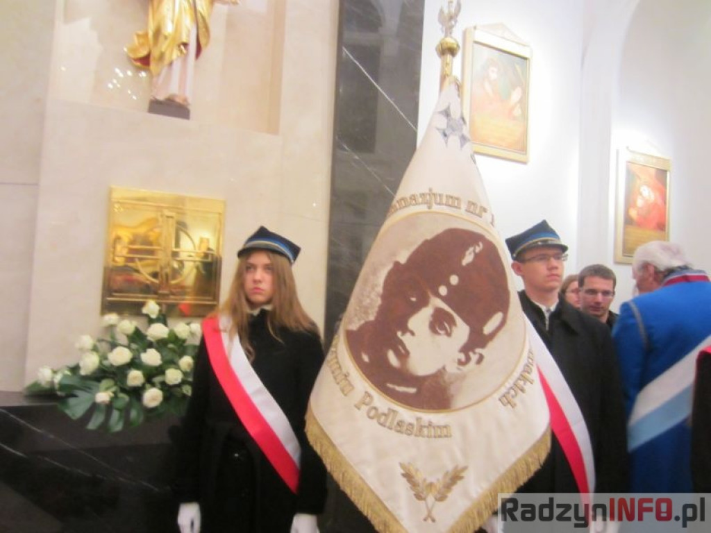 Msza św. w intencji Orląt Lwowskich w Katedrze Polowej Wojska Polskiego w Warszawie z udziałem Gimnazjum nr 1