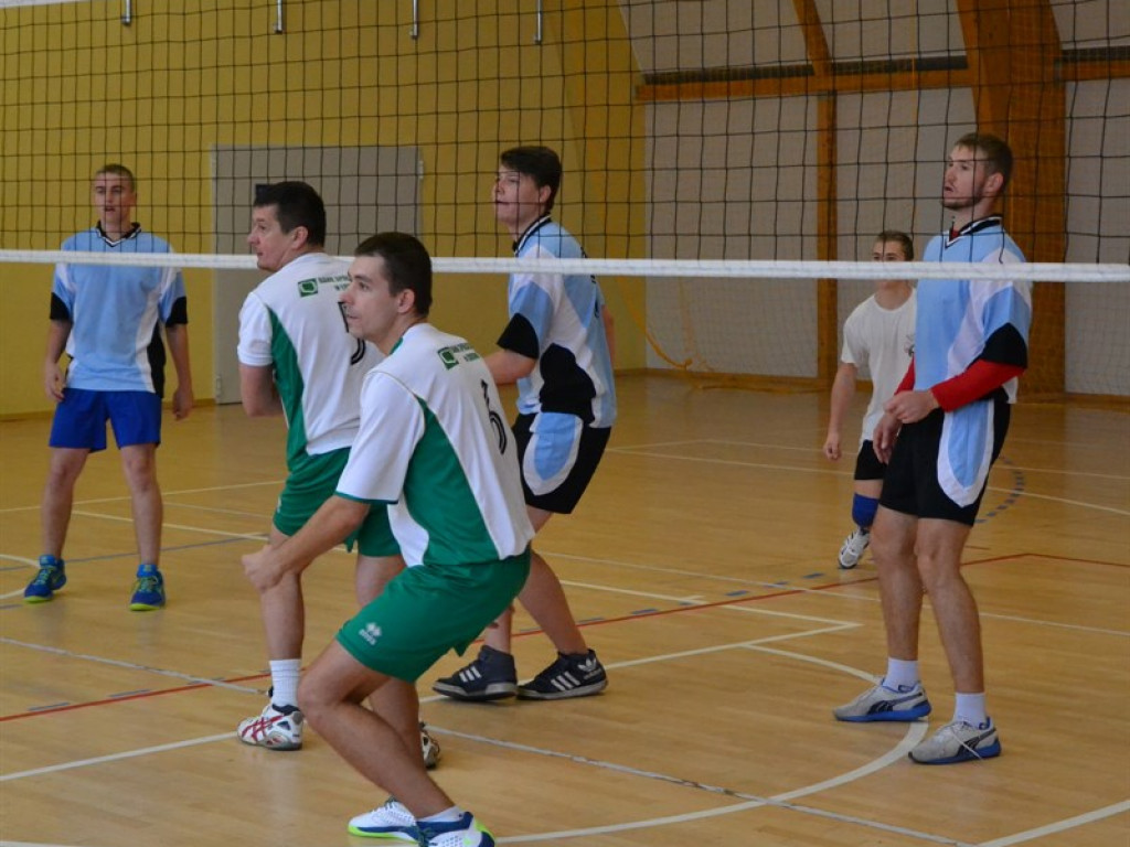 Amatorska liga siatkówki MOSiR: KS Volley z dwiema porażkami na koncie