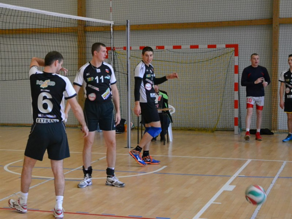 Amatorska liga siatkówki MOSiR: KS Volley z dwiema porażkami na koncie