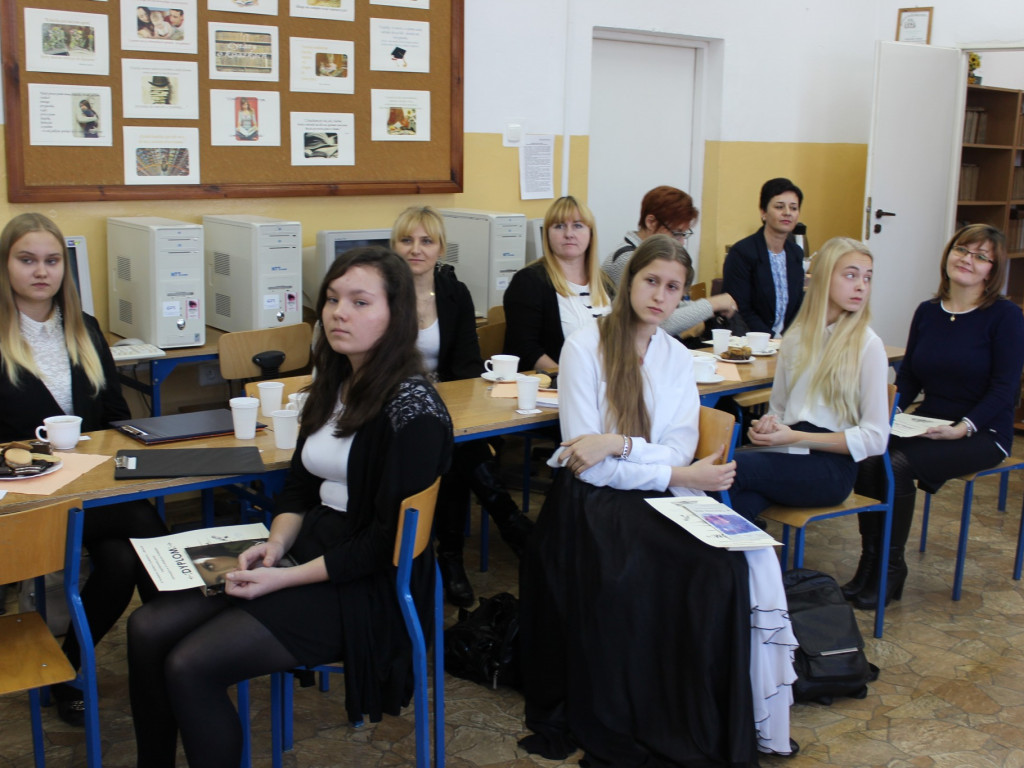 III Powiatowy Konkurs Czytelniczo - Literacki w Gimnazjum nr 2